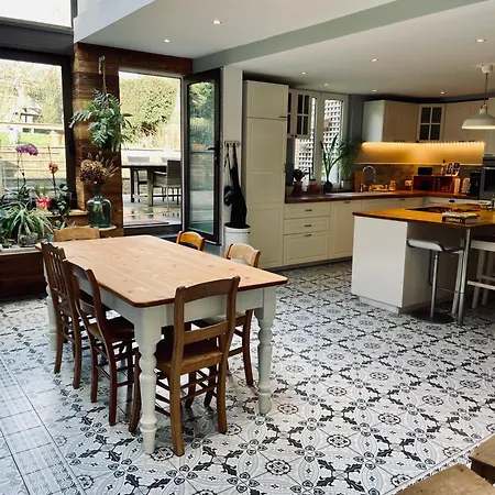 Bed & Breakfast Les Volets Blancs